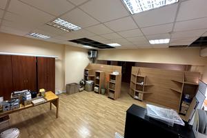 комерційна за адресою Незалежності бульв. (50 років Жовтня), 55