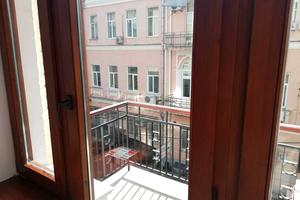 комерційна за адресою Паторжинського вул., 4