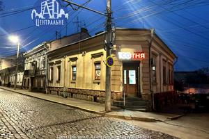 комерційна за адресою Йосипа Бурга вул. (Удонова), 1