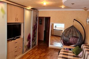квартира за адресою О. Антонова, 52