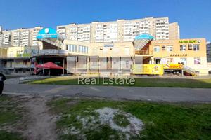 комерційна за адресою Анни Ахматової вул., 14а