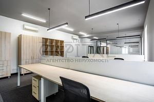 коммерческая по адресу Науки просп., 1