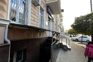 комерційна за адресою Тираспольська вул., 5