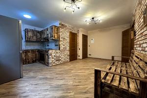 квартира по адресу Кленова ул., 1