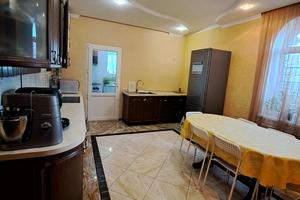 будинок за адресою Остапа Вишні вул., 20