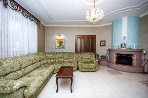 будинок за адресою Івана Їжакевича вул.