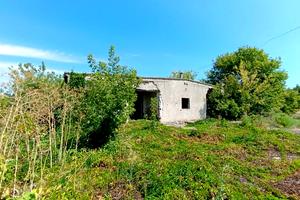 комерційна за адресою Залізнична, 1а