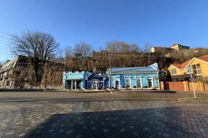 комерційна за адресою Підградська вул., 38