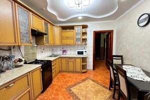 квартира за адресою Галицька, 203