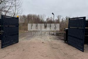 участок по адресу Старі Безрадичі