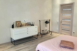 квартира за адресою Милорадовичів вул. (Петровського), 55
