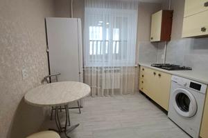квартира по адресу вул. Озерна, 17