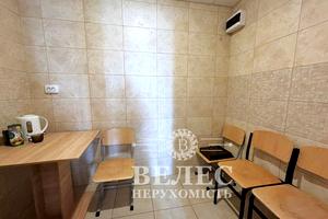 комерційна за адресою Машинобудівників вул., 23