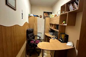 комерційна за адресою Симона Петлюри вул., 8