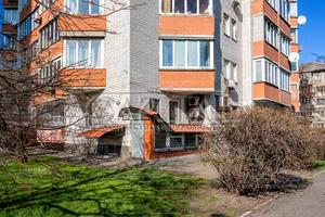 коммерческая по адресу Уинстона Черчилля ул. (Красноткацкая), 20