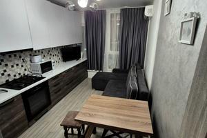 квартира за адресою Хіміків вул., 28