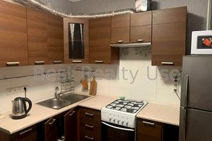 квартира за адресою Зої Гайдай вул., 7