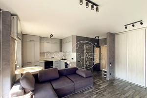 квартира за адресою Набережна вул., 8д