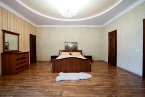 будинок за адресою Привітна вул., 10