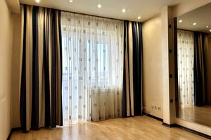 квартира за адресою Богатирська вул., 10