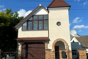 будинок за адресою Малорівненська вул.