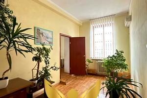 комерційна за адресою Європейський вул., 79