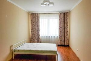 квартира по адресу Софии Русовой ул., 1