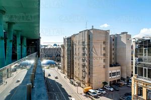 комерційна за адресою Михайлівська вул., 10