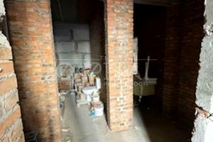 комерційна за адресою Машинобудівників вул., 31