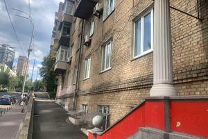 комерційна за адресою Лесі Українки бульв., 6