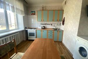 квартира за адресою Всеволода Нестайка вул. (Олександра Мильчакова), 1/18