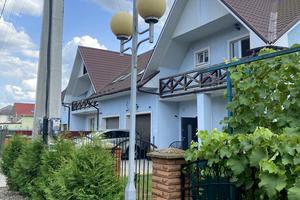 будинок за адресою Озерна вул.