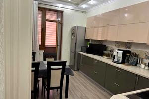 квартира за адресою Професорська вул., 34