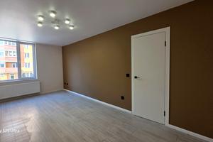 квартира за адресою Тролейбусна вул., 9-В