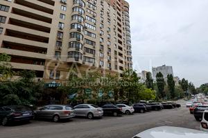 комерційна за адресою Золотоустівська вул., 55