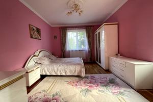 дом по адресу Романа Шухевича ул. (Дубинська)
