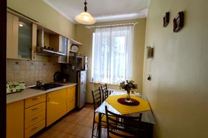 квартира за адресою Базарна вул., 66