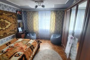 будинок за адресою набережна, 3
