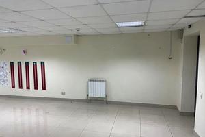 комерційна за адресою Богдана Хмельницького просп. (Героїв Сталінграда), 7