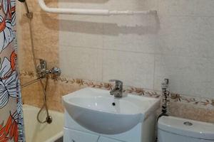 квартира за адресою Левка Лук'яненка вул. (Василя Жуковського), 4