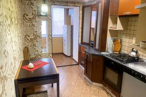 квартира за адресою с. Котляри (Комунар), Миру, 8