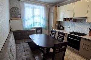 квартира за адресою Центральна вул. (Мічуріна), 2а