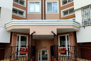 комерційна за адресою Бориса Гмирі вул., 16