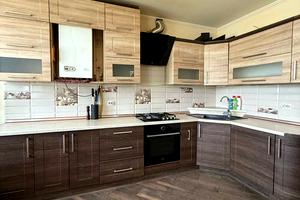 квартира за адресою Івасюка вул., 42