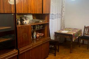 квартира за адресою Гната Хоткевича вул., 75
