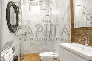 будинок за адресою с. Вишеньки, квітковий