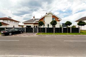 будинок за адресою Петропавлівська борщагівка
