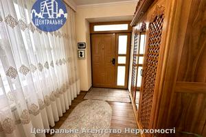 будинок за адресою Південно-Кільцева вул.