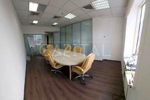 коммерческая по адресу Жилянская ул., 75