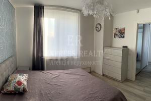 квартира за адресою П'ятницька вул., 49